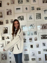 Sherpa Fleece Clasp Jacket