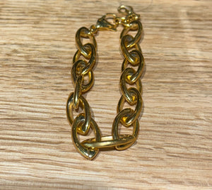Frankie Oval Bracelet