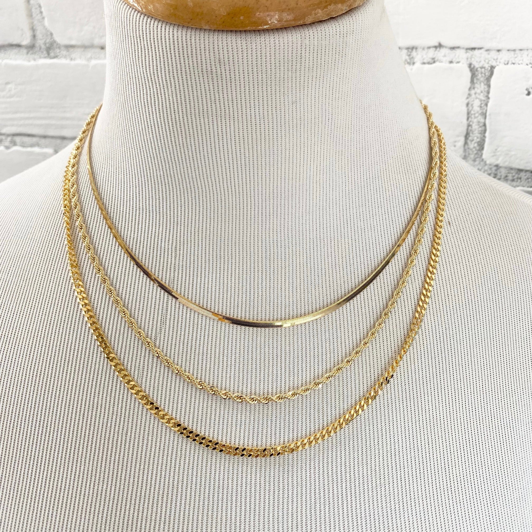 Amelia Chain Necklace in Gold